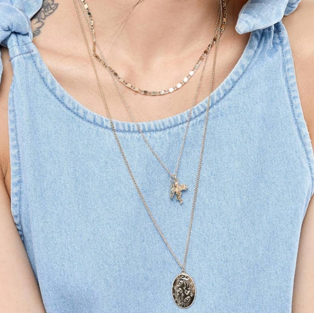Mixed Vintage-Style Charms in gold